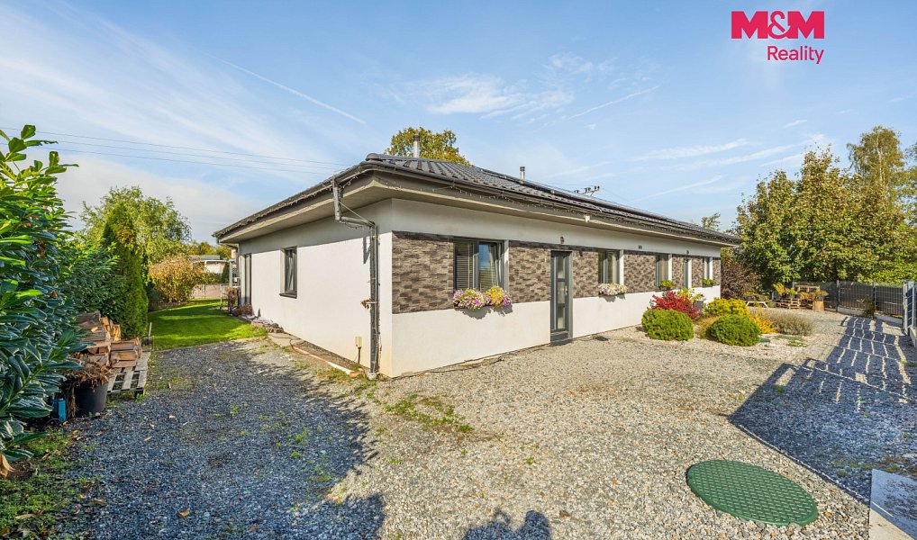 Prodej domu 96 m² s pozemkem 1 005 m², Sulice – náhled fotky 3