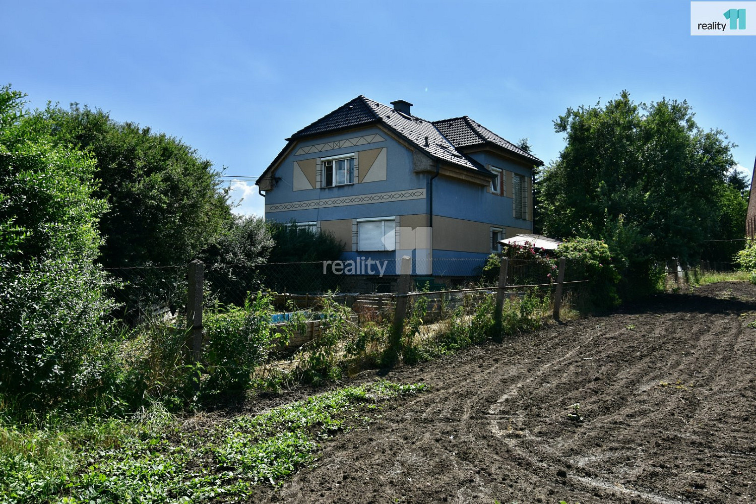 Prodej domu 2 572 m² s pozemkem 2 572 m²