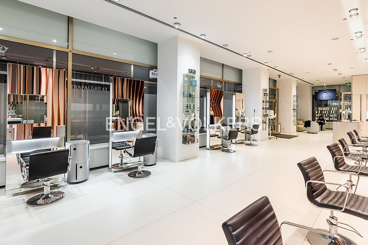 Pronájem obchodních prostor 923 m² – pohled 6