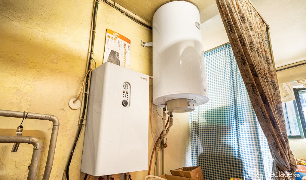 Prodej domu 300 m² s pozemkem 1 019 m², Habartov – náhled fotky 21