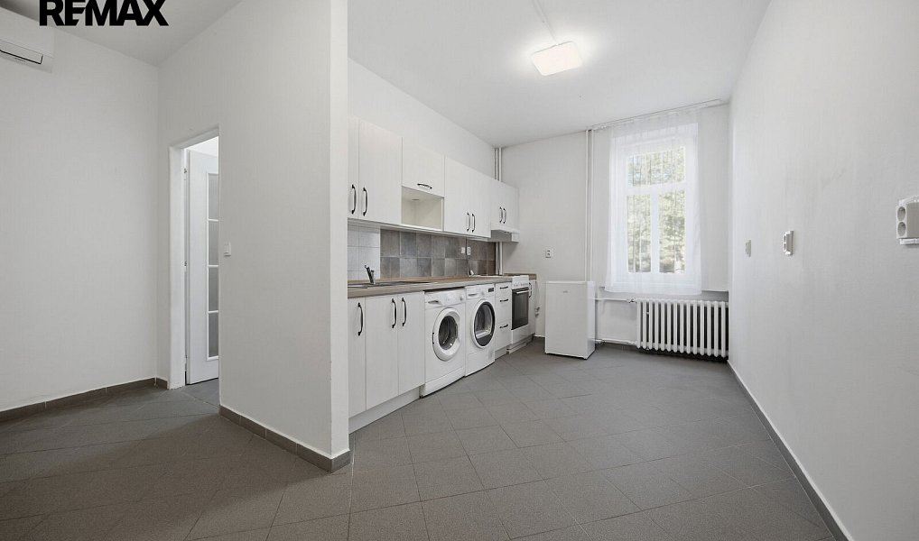 Prodej domu 395 m² s pozemkem 642 m², Kostelec nad Labem – náhled fotky 9