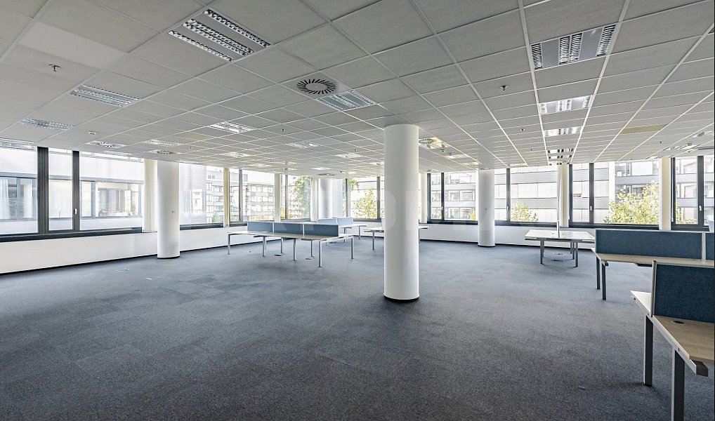 Pronájem kanceláře 398 m², Praha – náhled fotky 7