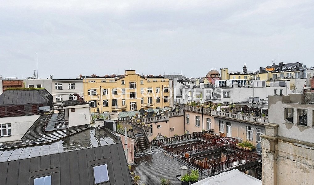 Pronájem bytu 2+1 89 m², Praha – náhled fotky 3