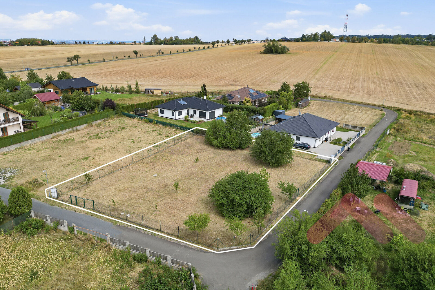 Prodej stavebního pozemku 1 597 m² – fotografie 2