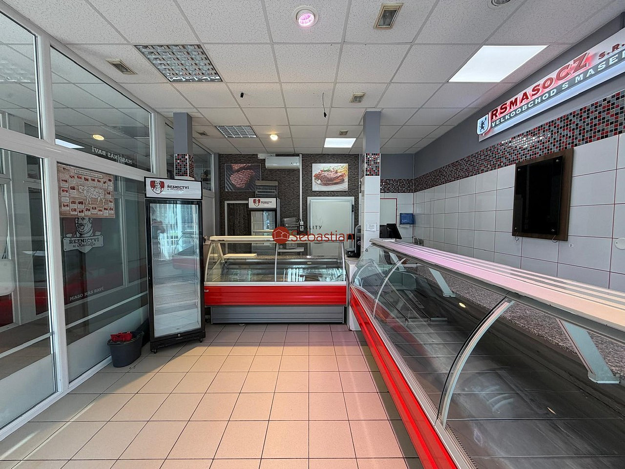 Pronájem obchodních prostor 38 m² – fotografie 4
