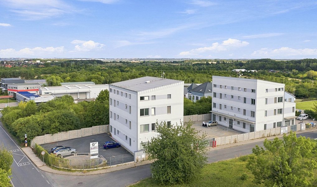 Pronájem rodinného domu, 1382 m², Uhříněves - Praha 22, Praha