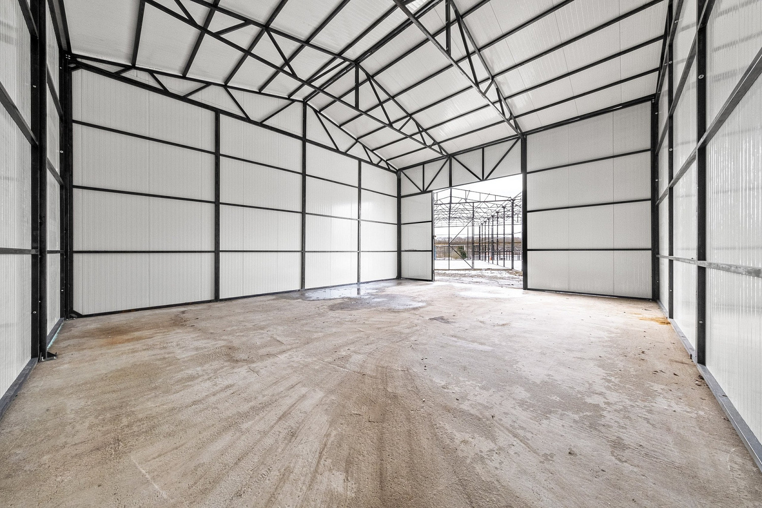 Pronájem skladovacích prostor 134 m²