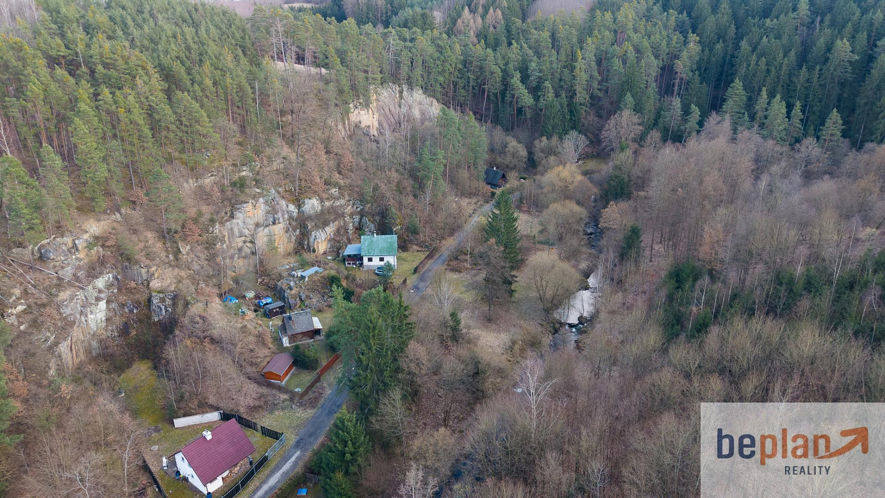 Prodej pozemku 3 297 m² – fotografie 2