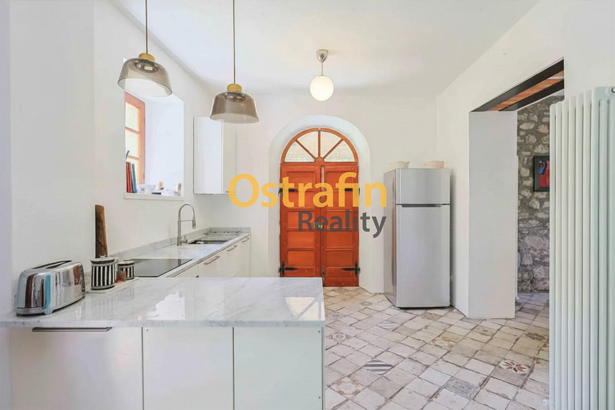 Prodej domu 218 m² s pozemkem 109 000 m² — photo 4