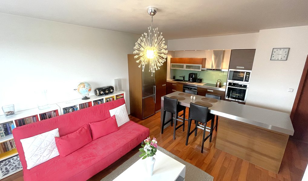 Prodej bytu 3+kk 95 m², Jesenice – náhled fotky 5
