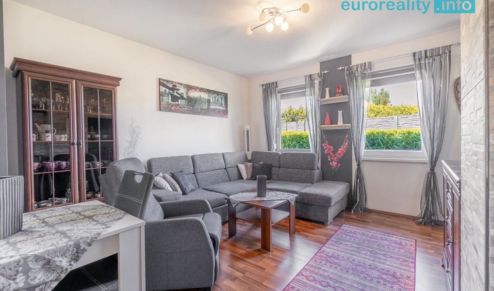 Prodej domu 60 m² s pozemkem 1 497 m², Dubnice – náhled fotky 2