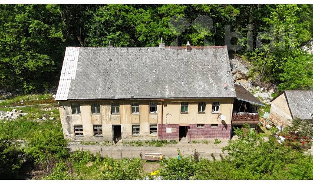 Prodej domu 358 m² s pozemkem 658 m², Žulová – náhled fotky 19