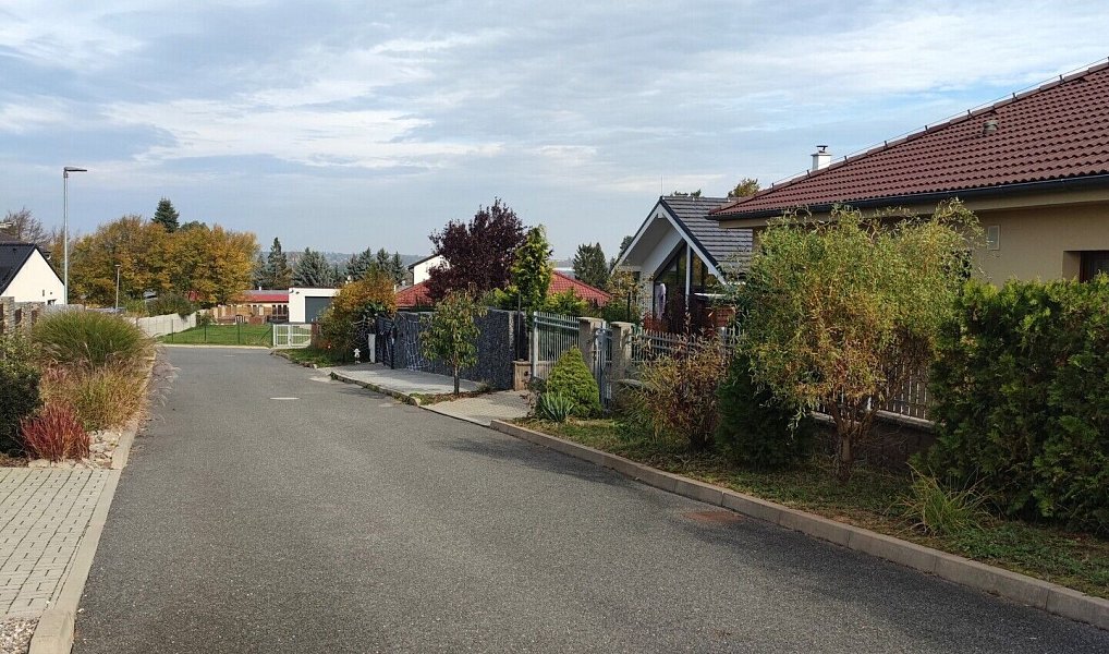 Prodej stavebního pozemku 477 m², Tuchlovice – náhled fotky 2