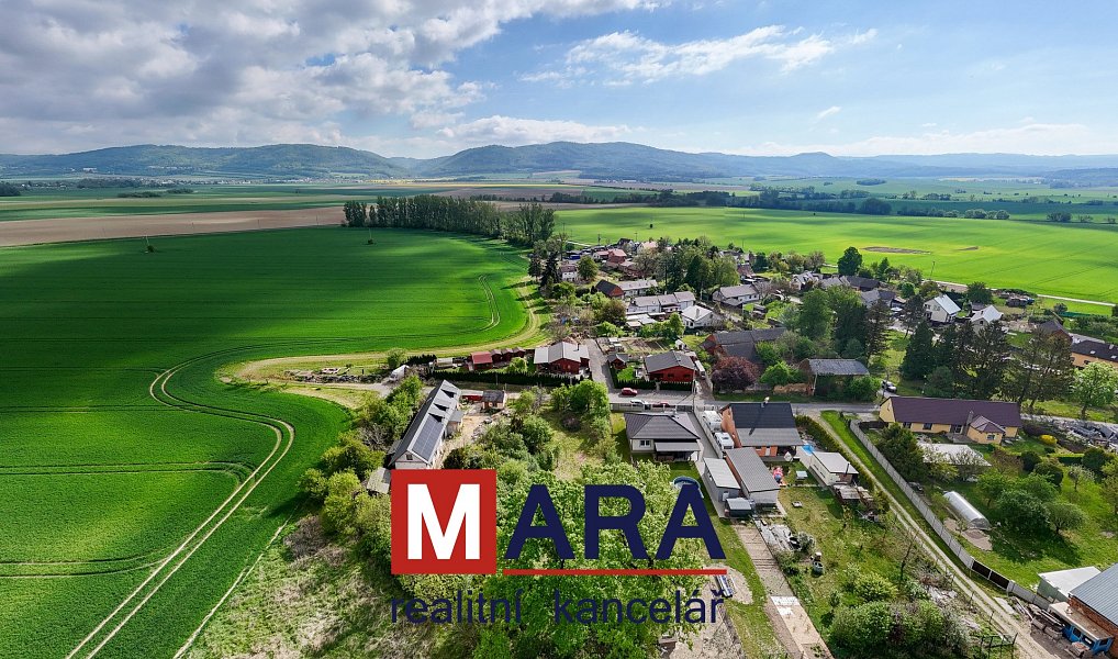Prodej stavebního pozemku 1 268 m², Újezd – náhled fotky 3