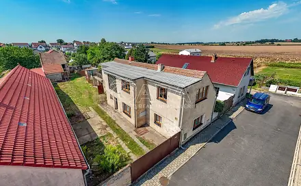 Prodej domu 170 m² s pozemkem 641 m², Dlouhá, Pečky - Velké Chvalovice, okres Kolín