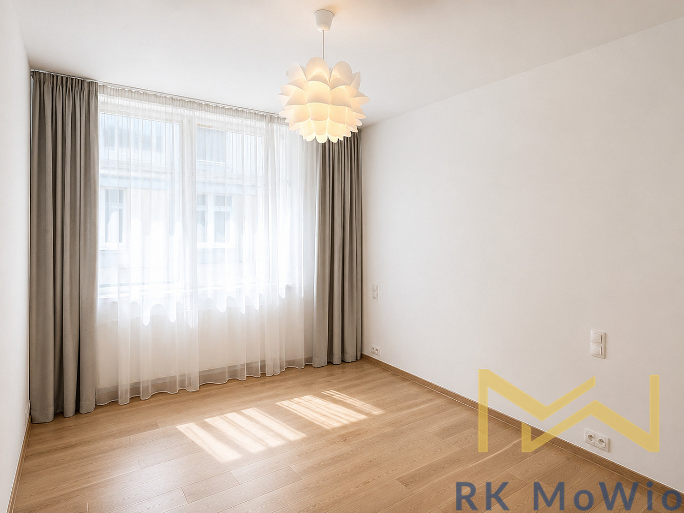 Pronájem bytu 3+kk 100 m² – fotografie 4