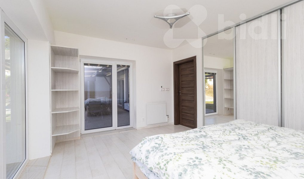 Prodej domu 201 m² s pozemkem 2 591 m², Kamenný Újezd – náhled fotky 10