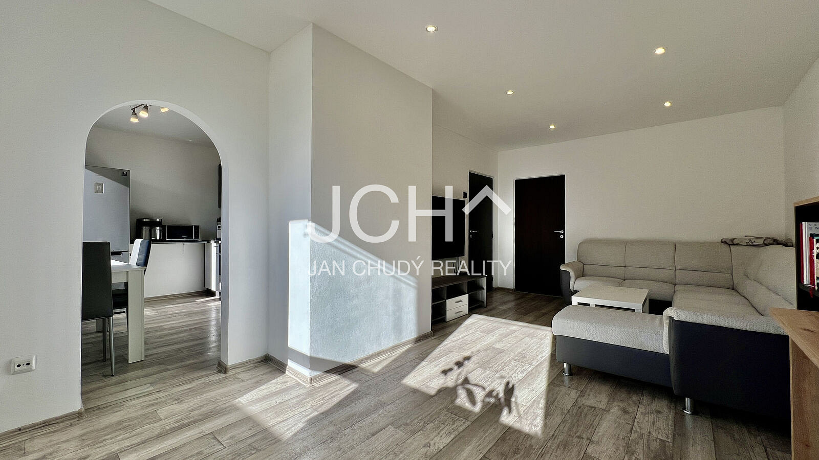 Prodej bytu 3+1 71 m² – fotografie 2