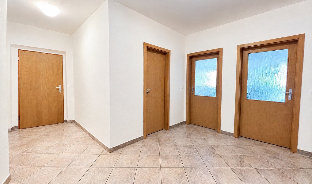 Prodej bytu 3+kk 101 m², Poděbrady – náhled fotky 16