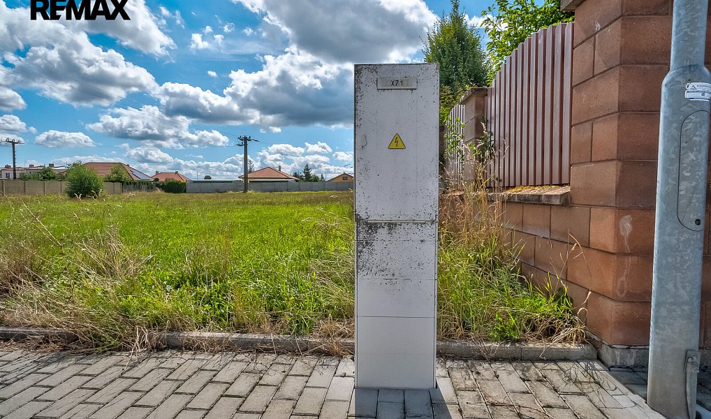Prodej stavebního pozemku 1 845 m², Kožlany – náhled fotky 11
