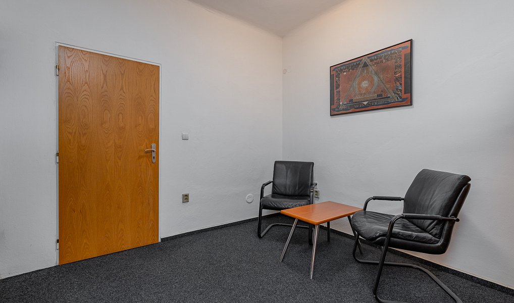 Pronájem kanceláře 25 m², Vizovice – náhled fotky 5