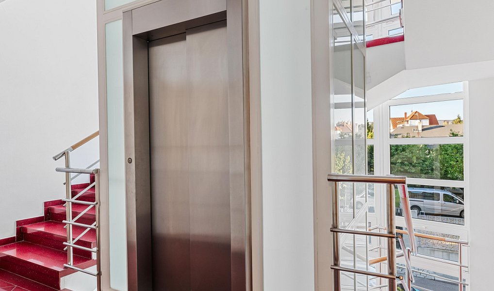 Pronájem bytu 4+kk 113 m², Praha – náhled fotky 15