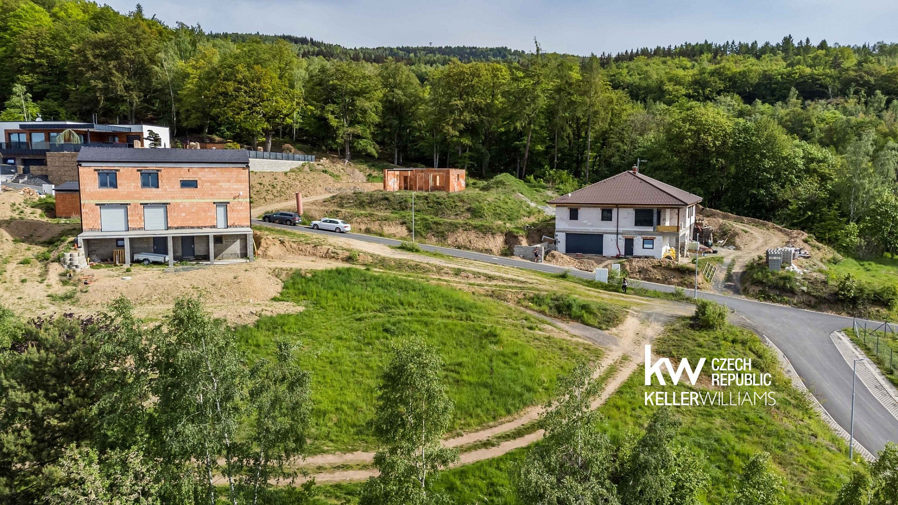 Prodej stavebního pozemku 1 731 m² – fotografie 2