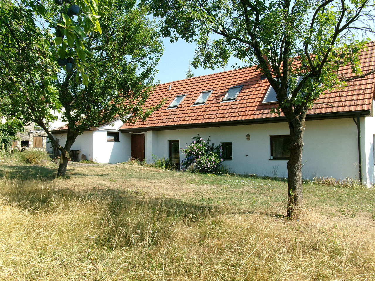 Prodej domu 130 m² s pozemkem 835 m² – fotografie 3