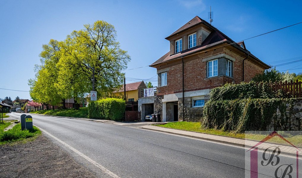 Prodej domu 219 m² s pozemkem 445 m², Dobrovice – náhled fotky 29