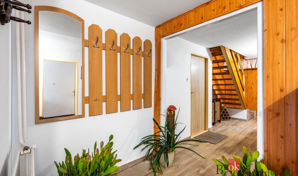 Prodej domu 202 m² s pozemkem 697 m², Bochov – náhled fotky 23