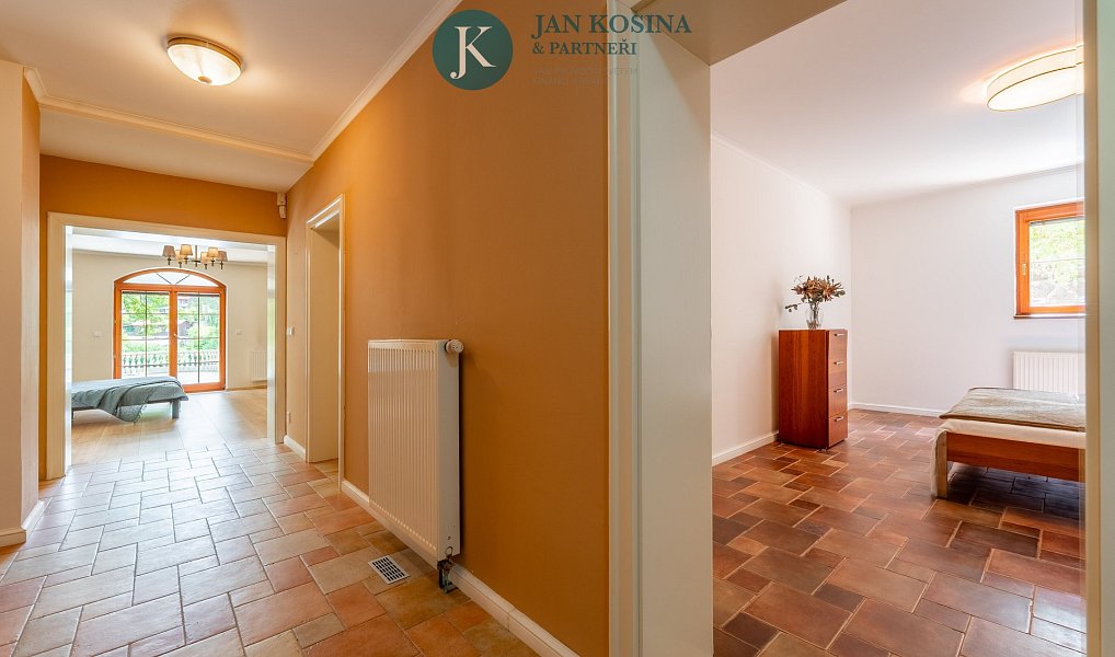 Prodej domu 236 m² s pozemkem 921 m², Hrusice – náhled fotky 37