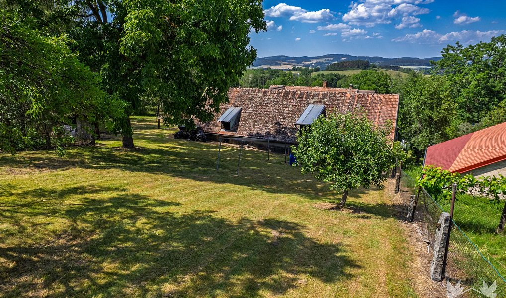 Prodej domu 95 m² s pozemkem 1 544 m², Čestice – náhled fotky 9