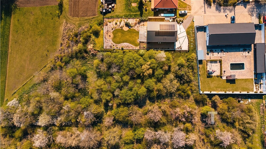 Prodej stavebního pozemku 2 082 m² — photo 4