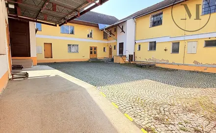 Pronájem výrobních prostor 500 m², Mírové Náměstí, Netolice, okres Prachatice
