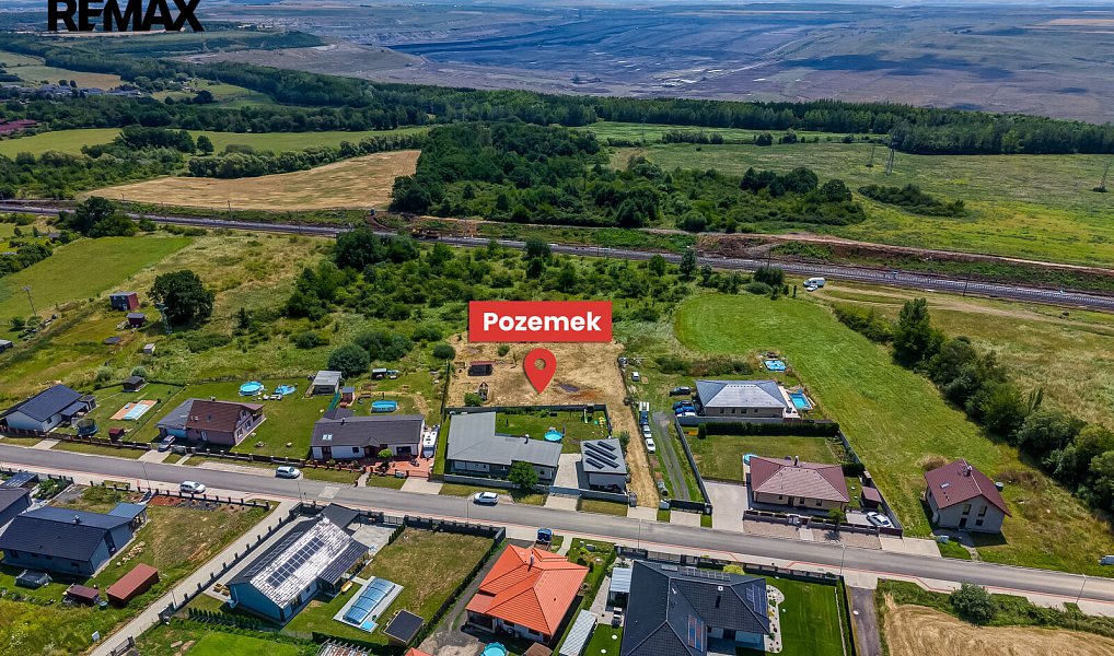 Prodej stavebního pozemku 1 300 m², Černovice – náhled fotky 10
