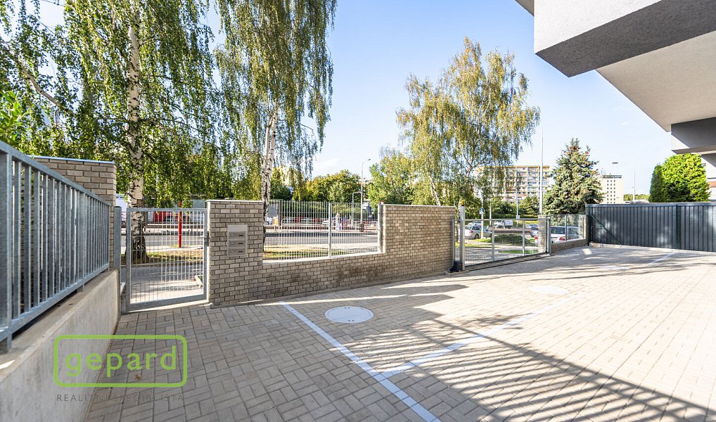 Prodej bytu 6+kk 159 m², Praha – náhled fotky 10
