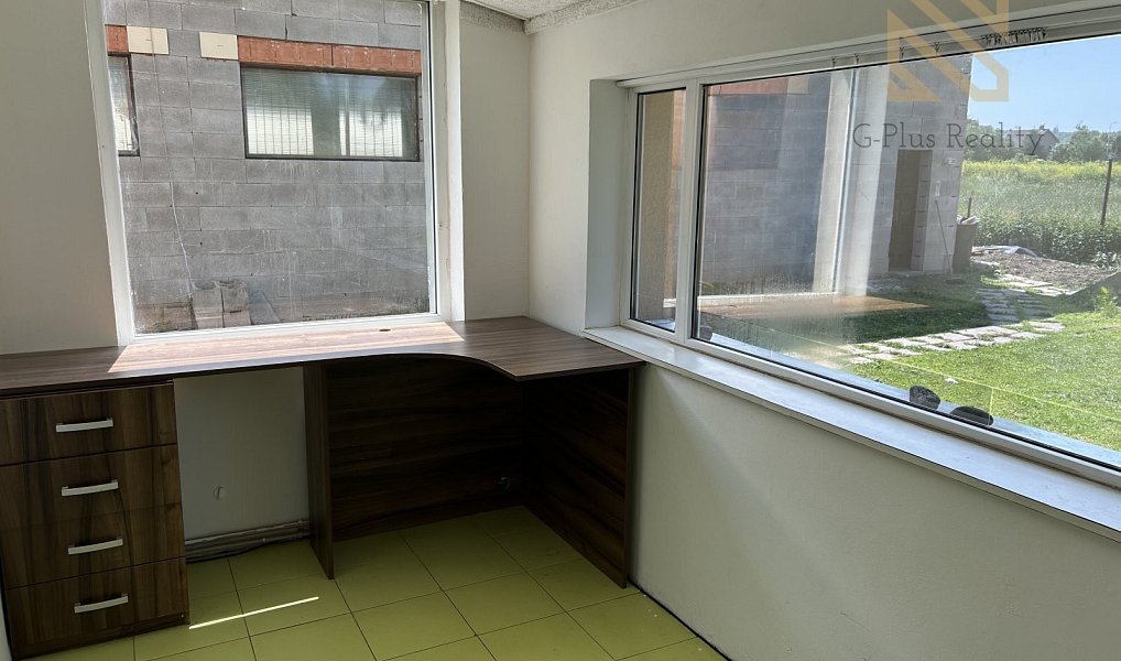 Prodej domu 196 m² s pozemkem 1 929 m², Lukavec – náhled fotky 5