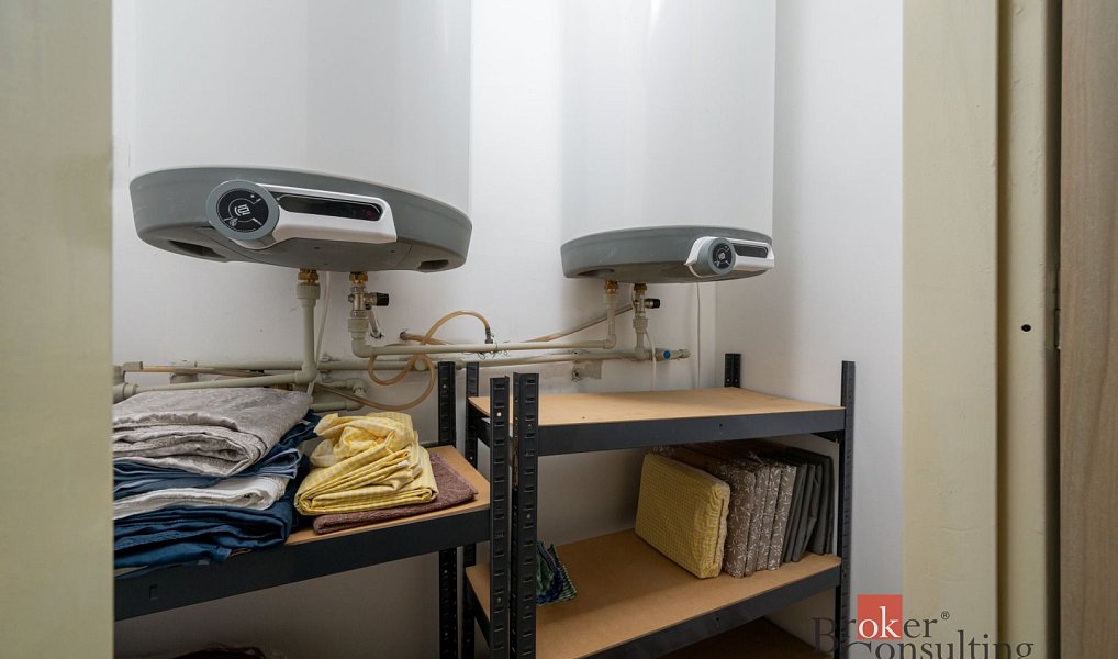 Prodej domu 240 m² s pozemkem 888 m², Bulovka – náhled fotky 9