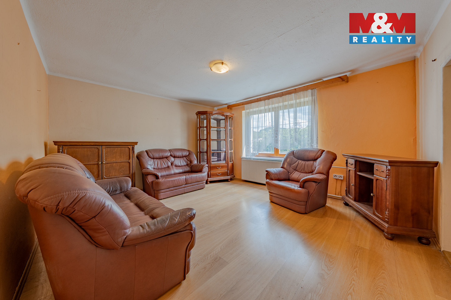 Prodej domu 100 m² s pozemkem 642 m² — photo 2