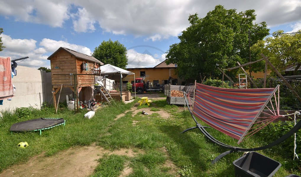 Prodej domu 100 m² s pozemkem 2 700 m², Bernartice – náhled fotky 17
