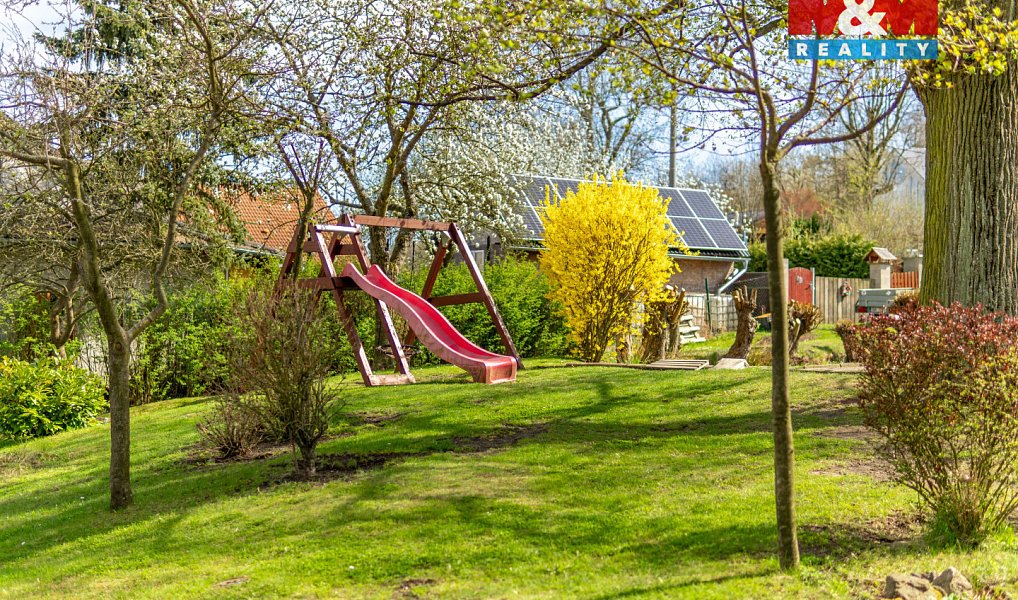 Prodej stavebního pozemku 1 435 m², Chuderov – náhled fotky 13