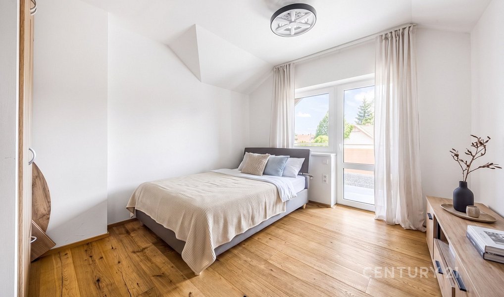 Prodej domu 189 m² s pozemkem 1 054 m², Horoušany – náhled fotky 9