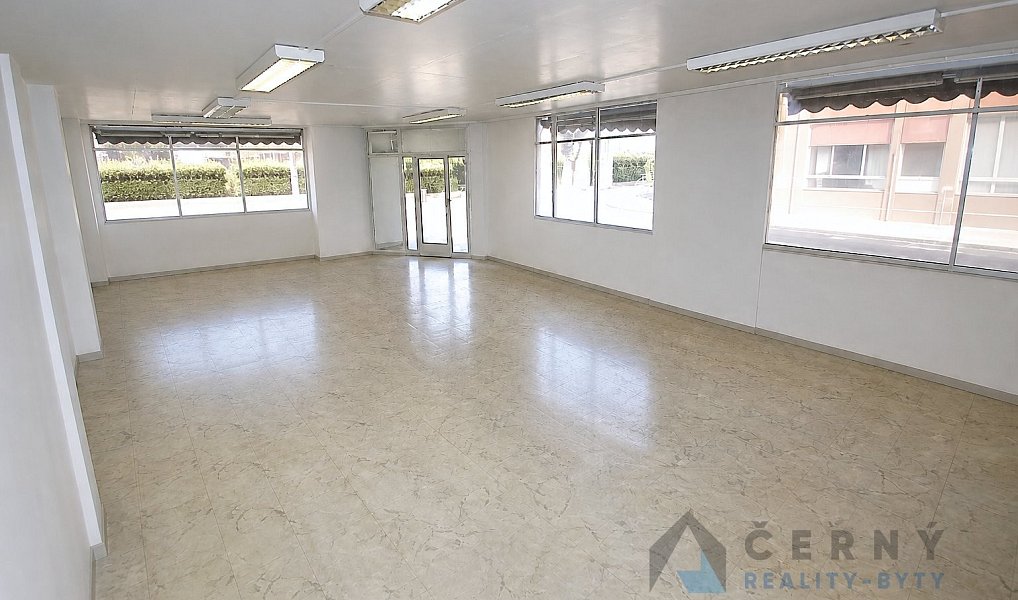 Prodej obchodních prostor 266 m², Liberec – náhled fotky 2