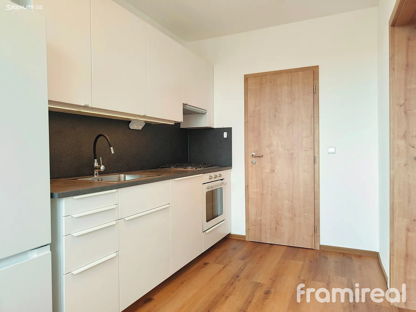 Pronájem bytu 3+1 80 m² – fotografie 2
