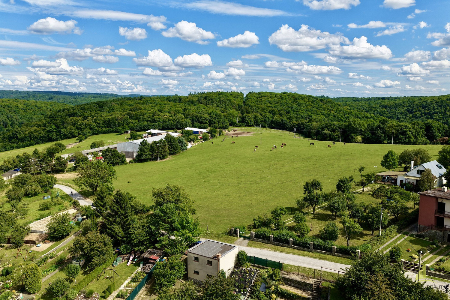 Prodej stavebního pozemku 5 845 m²