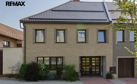 Prodej domu 210 m² s pozemkem 402 m², Dobešovská, Černovice, okres Pelhřimov