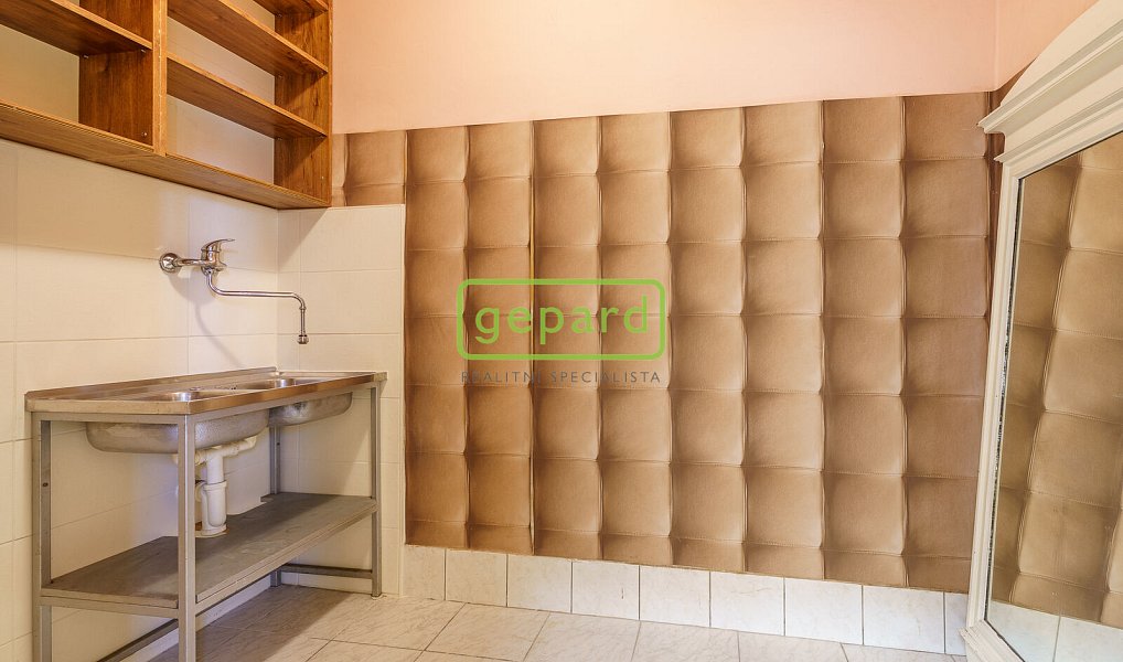 Pronájem obchodních prostor 112 m², Karlovy Vary – náhled fotky 9