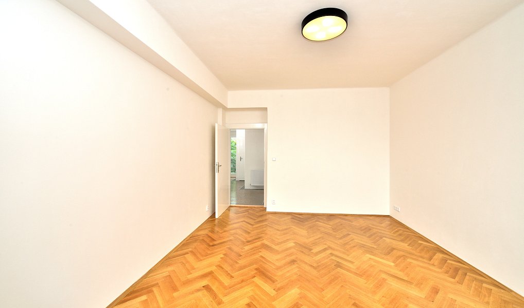 Pronájem bytu 3+kk 82 m², Praha – náhled fotky 12