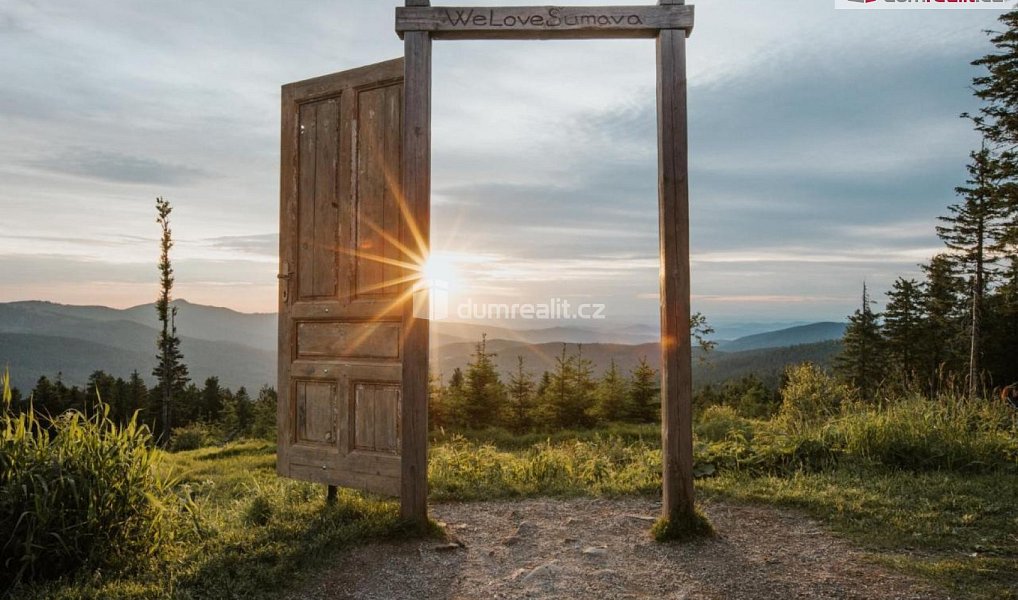 Prodej domu 300 m² s pozemkem 1 292 m², Železná Ruda – náhled fotky 3