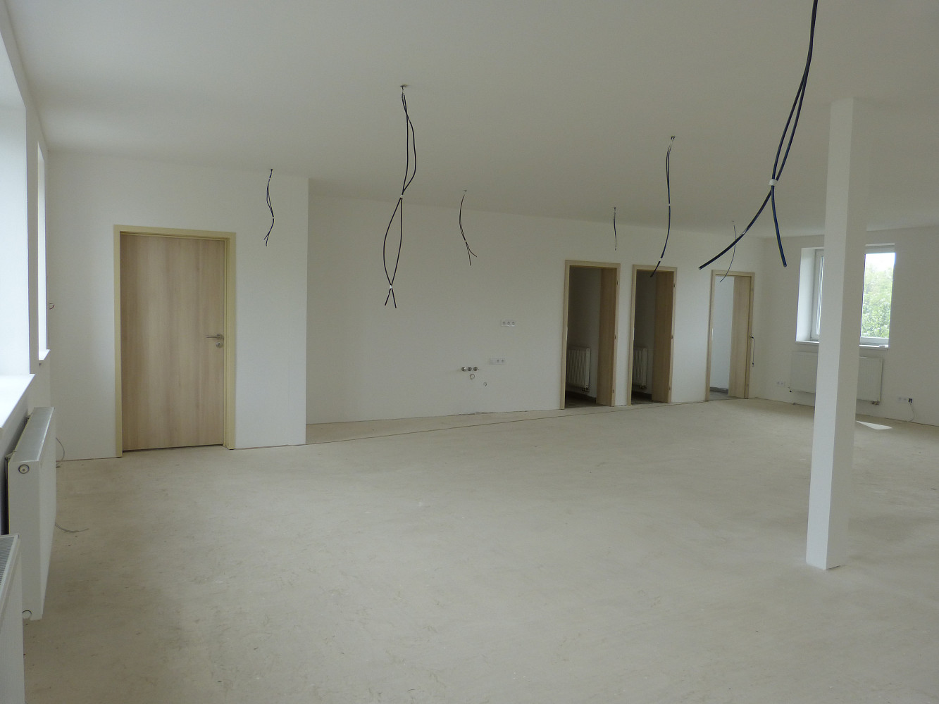 Pronájem obchodních prostor 113 m²